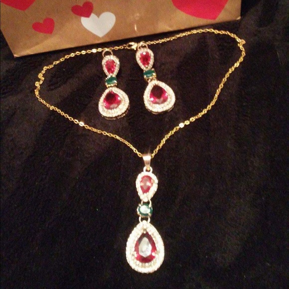 Indian Ruby Set - Picture 1 of 2